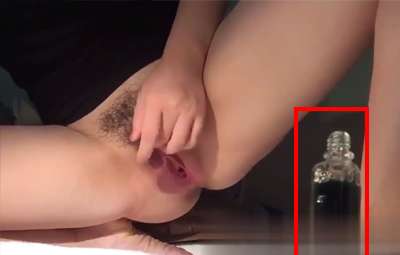 Thoa Dầu Gió Vào Lồn Tư Sướng Lồn Nóng Đỏ Hỏn